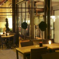 Restaurant bij nacht